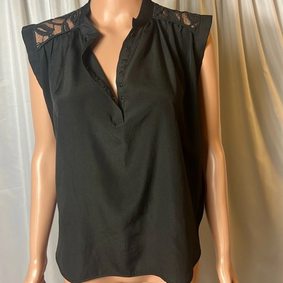 BCBGeneration Lace Shoulder Black Tank Size XS - Picture 1 of 7